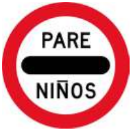 Esta señal significa: Pare niños. Categoría: Reglamentaria (señalización vertical, Manual CONASET pág. 150).